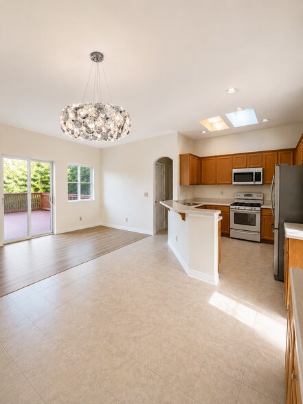 Building Photo - 4061 Monte Verde Dr