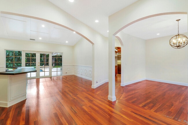 Building Photo - 67 Pacer Cir