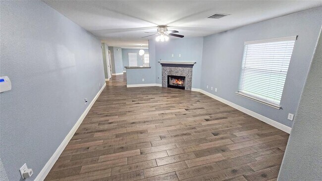 Building Photo - 6310 Macquarie Dr