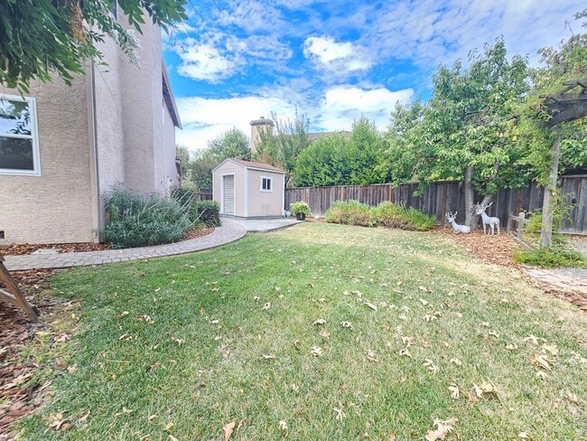 Building Photo - 795 Avante Pl