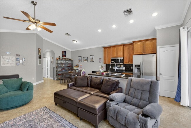 Building Photo - 3125 Shelby Way
