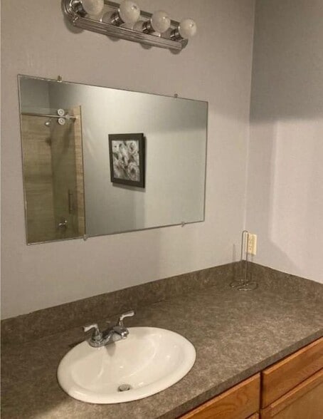 Building Photo - 2727 3rd St