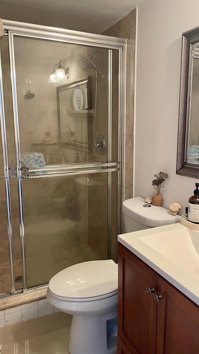 Building Photo - 2017 S Ocean Dr