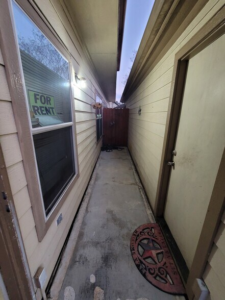 Building Photo - 23631 Twisting Falls Drive