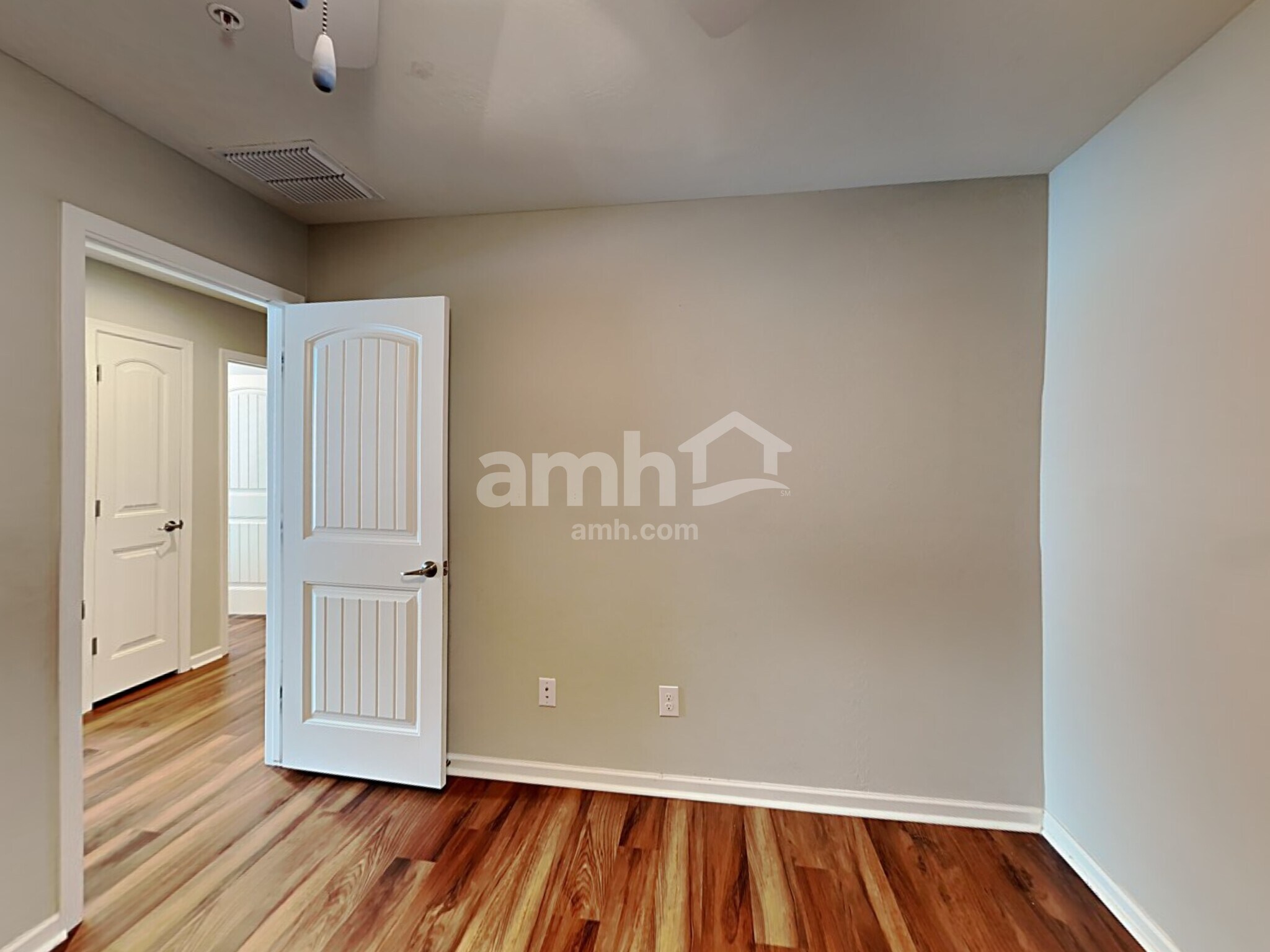 Building Photo - 20727 W Stone Hill Rd