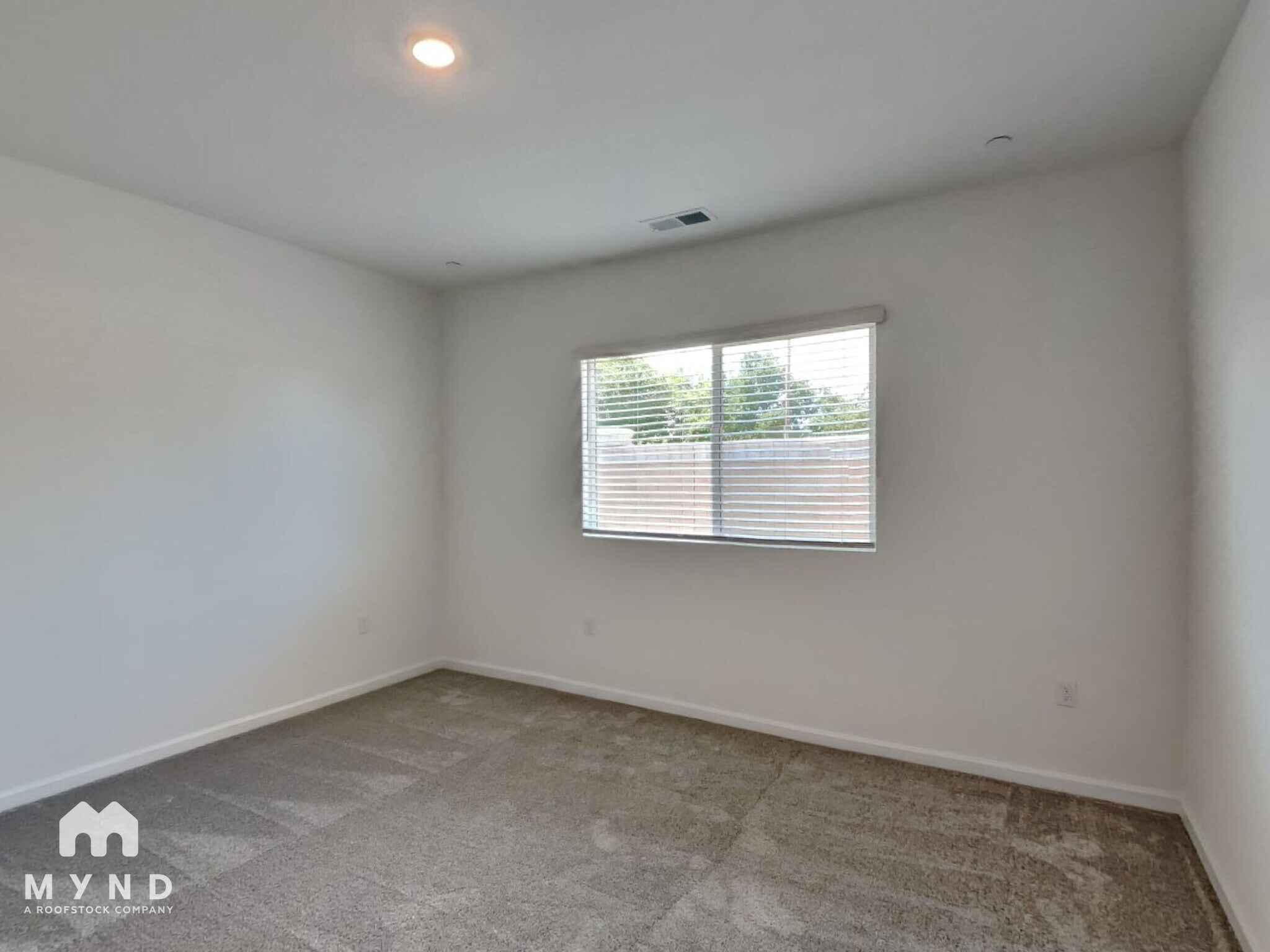 Building Photo - 1688 Bullock Dr