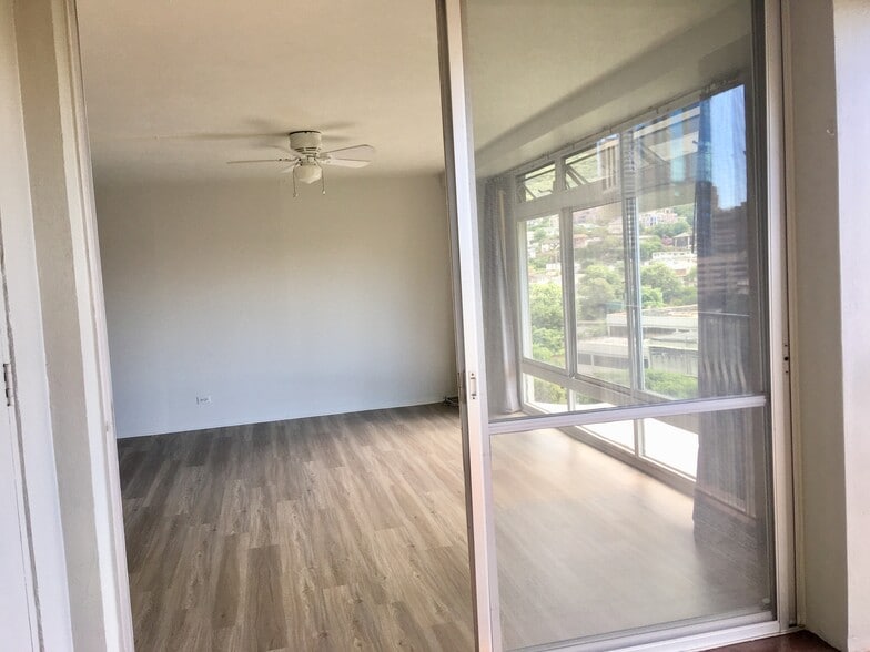 Building Photo - 1511 Nuuanu Ave