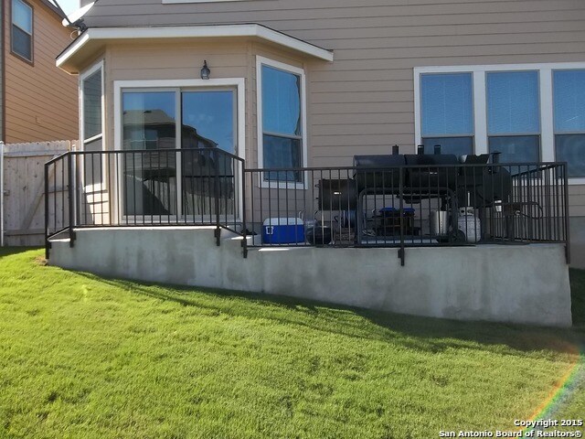 Building Photo - 6706 Loma Blanca