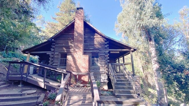 Building Photo - 615 Falls Dr