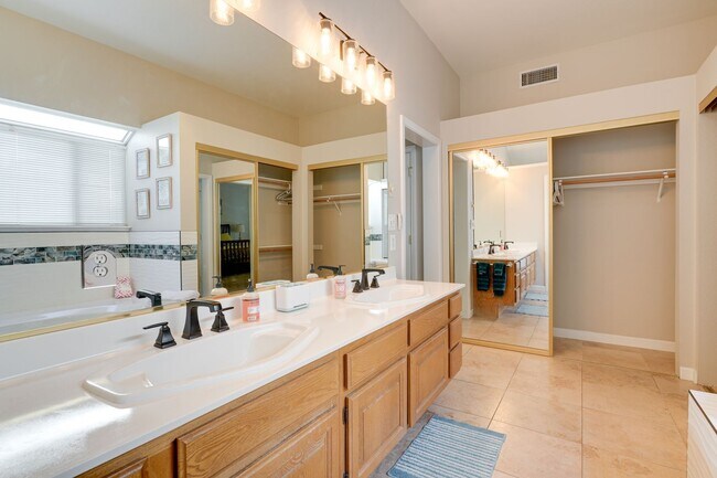 Building Photo - Fully Furnished Single-Story Home with Den and 3-Car Garage!