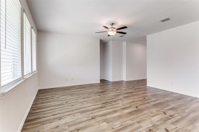 Building Photo - 1207 Mesquite Ln