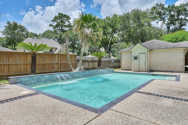 Building Photo - 3519 El James Dr