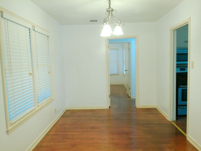 Building Photo - 1017 Sorrell St