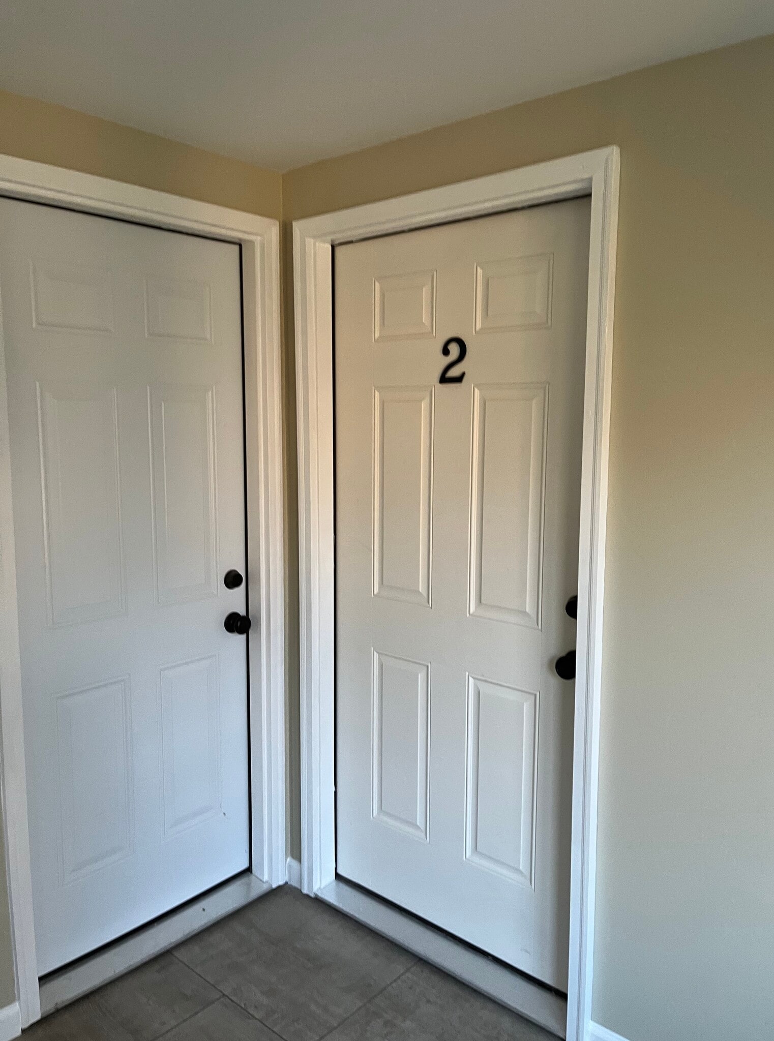 Apartment Door from interior hallway - 173 S Main St