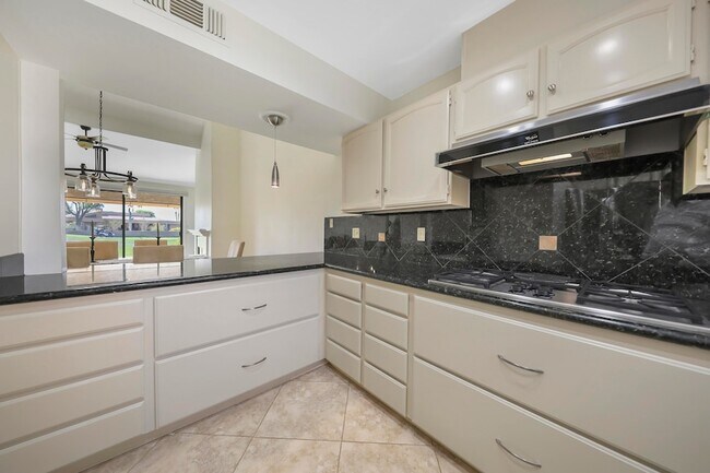 Building Photo - 78480 Montego Bay Cir