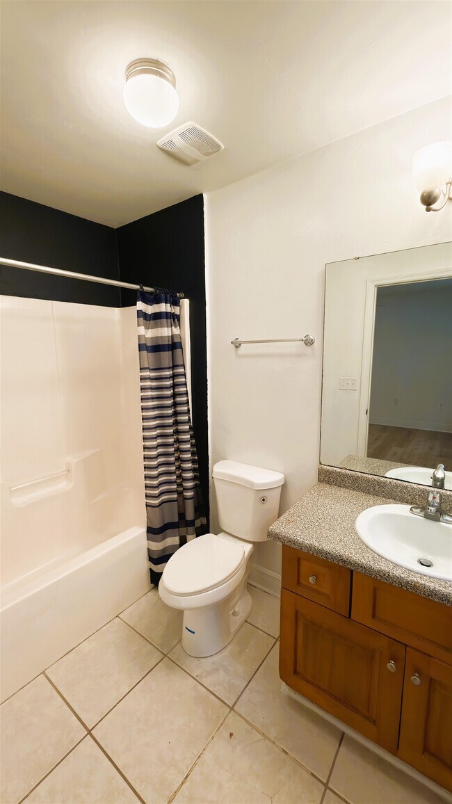 Building Photo - 3189 Sawtooth Dr