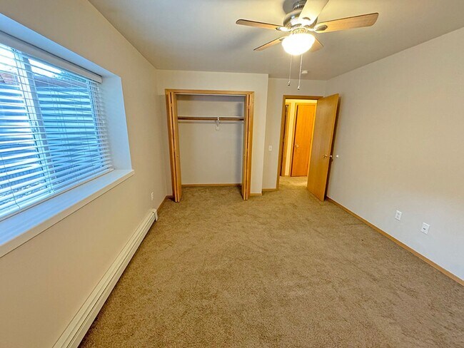 Building Photo - 59 N 25th Ave