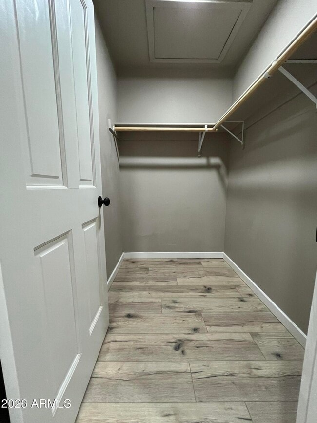 Building Photo - 1002 S Roosevelt St