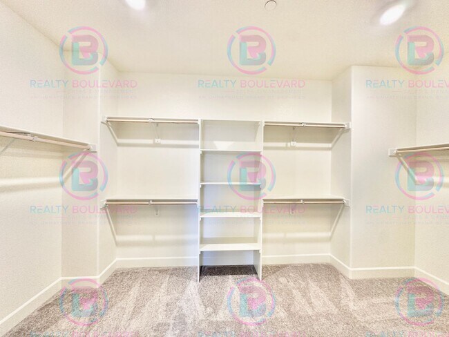 Building Photo - Home in the Five Ridges Community 4 Bedroom 3 Bathroom 2 Car Garage With Loft