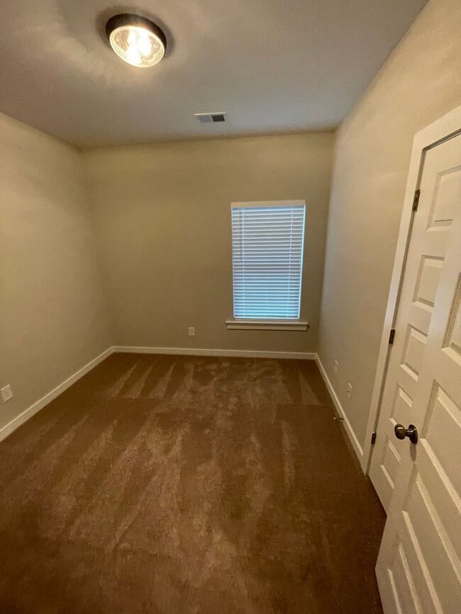 Building Photo - Home for Rent in Oak Grove, AL! COMING SOON!