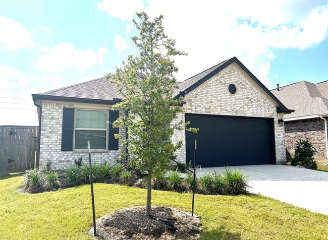 Building Photo - 3011 Azalea Pt