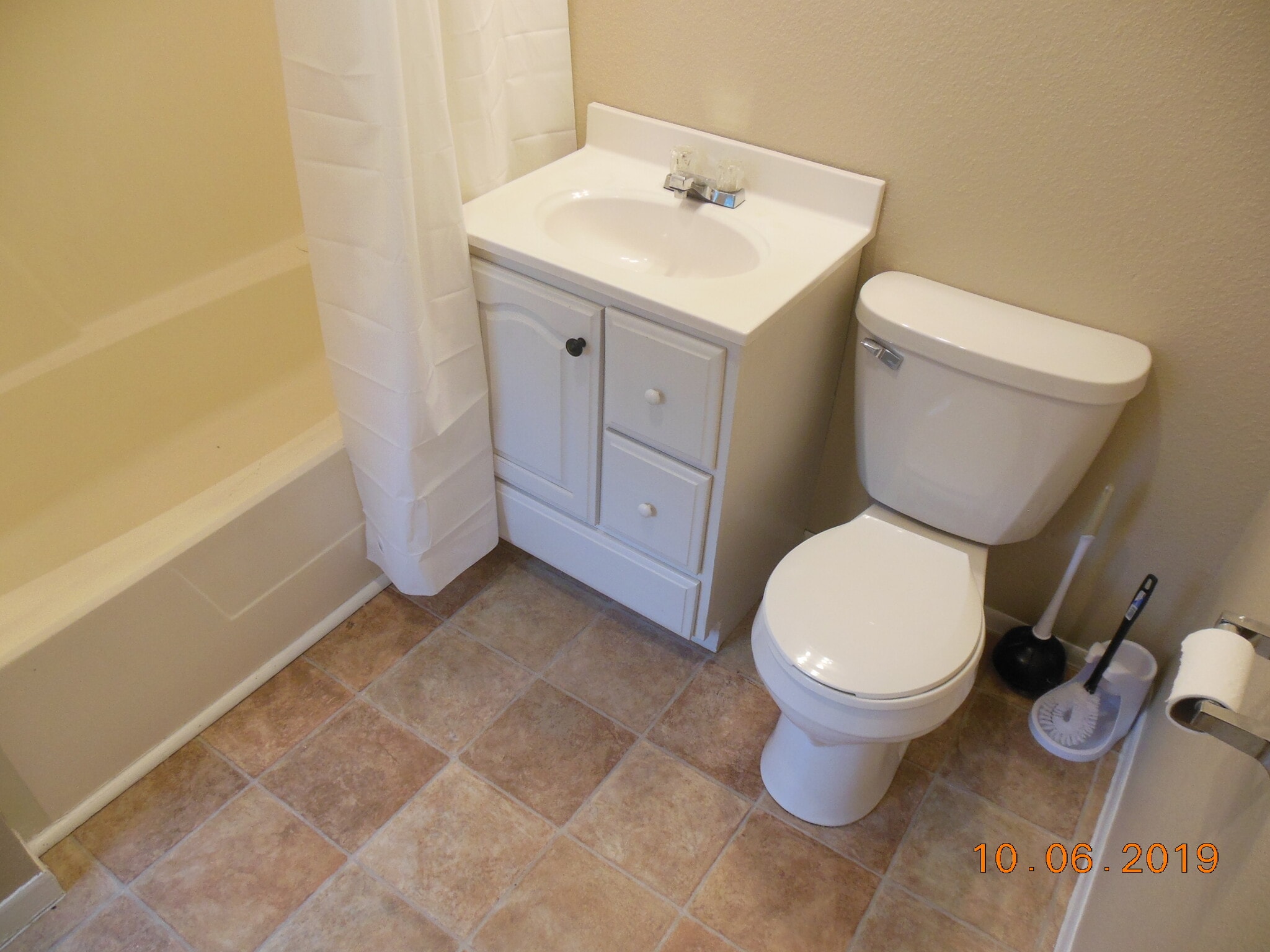 Building Photo - 609 Market St