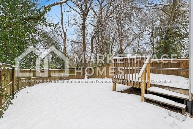 Building Photo - 311 Plum St