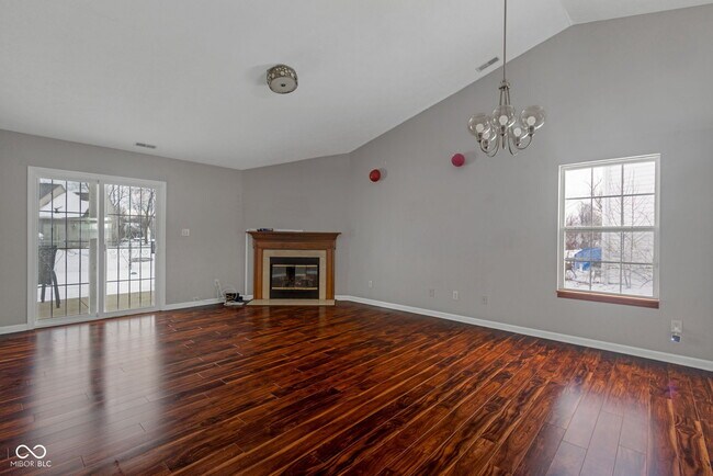 Building Photo - 6318 Pickwick Ct