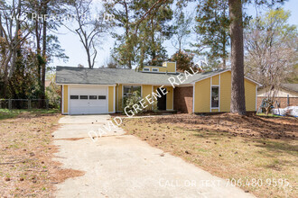 Building Photo - 448 Pheasant Run Dr