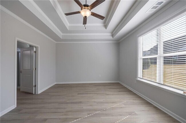 Building Photo - 931 Park Pl St