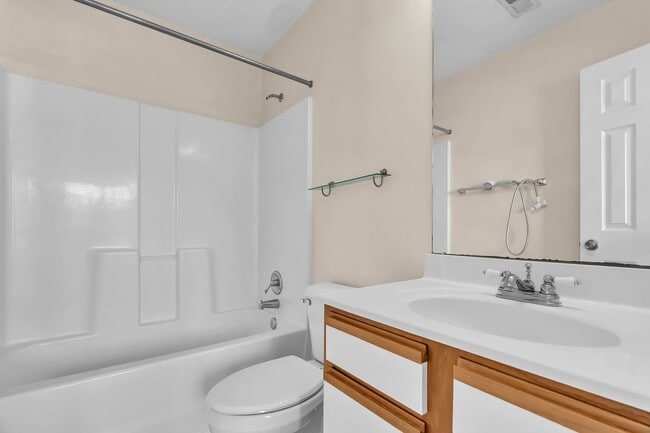 Building Photo - 57 Pirates Cove Dr