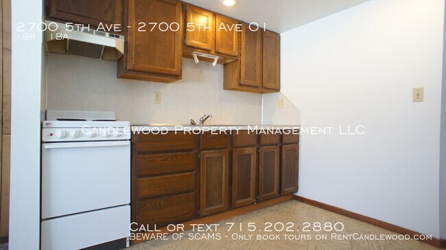 Building Photo - 2700 5th Ave