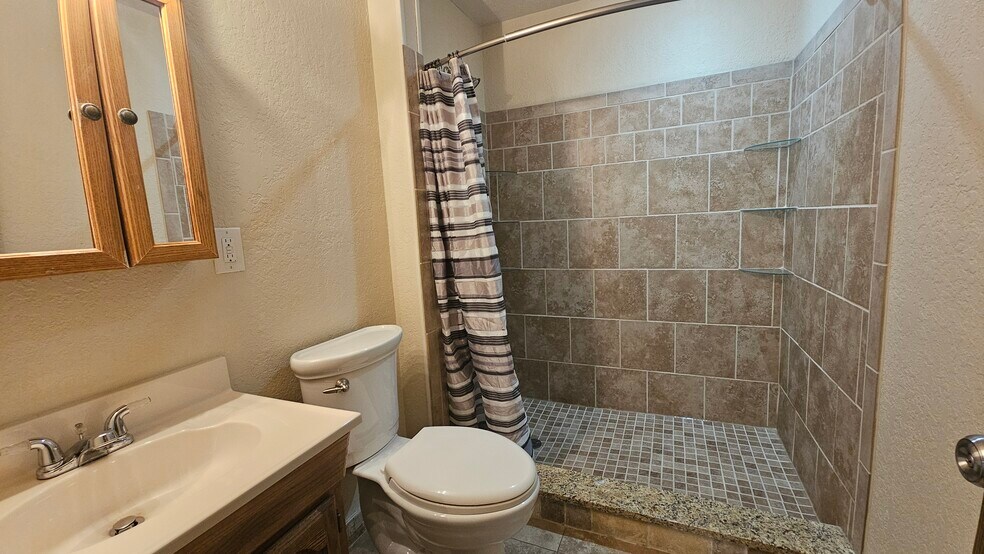 Building Photo - 3626 Keymeer Dr