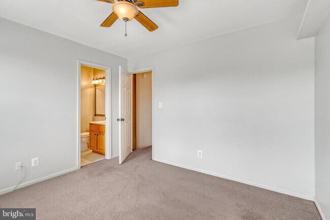 Building Photo - 43162 Ivywood Terrace