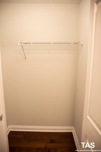 Building Photo - 1464 S Michigan Ave