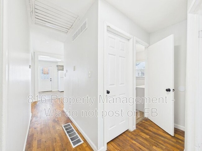 Building Photo - 10323 East 20th St S