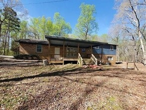 Building Photo - 33 Resty Hughes Cir