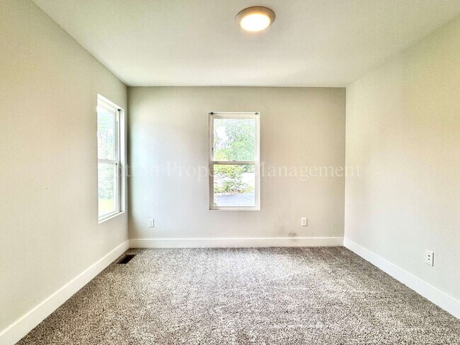 Building Photo - 2852 Worth Dr