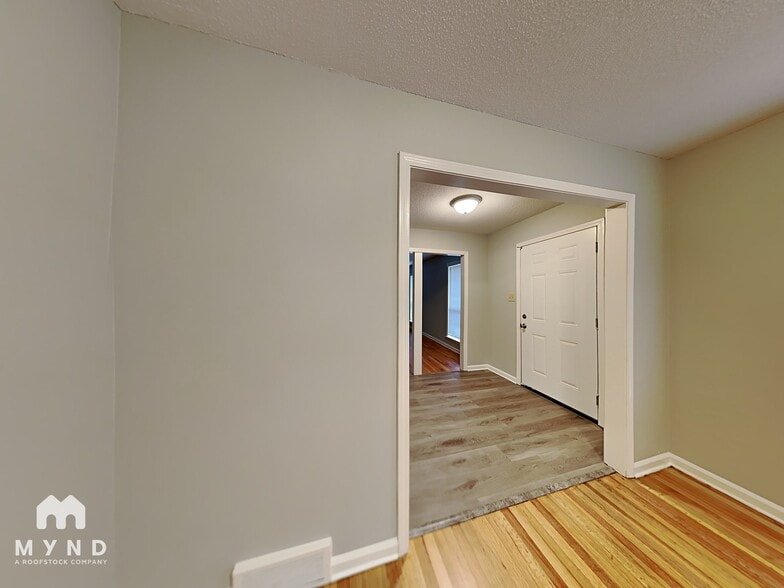 Building Photo - 3505 Clarke Rd