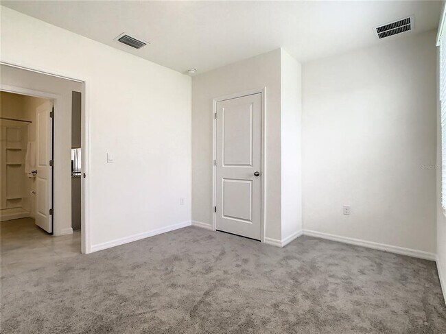 Building Photo - 16506 Mosaic Oar Dr