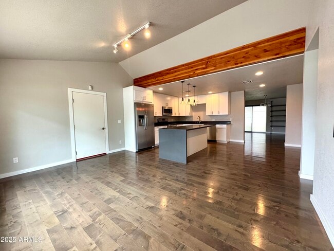 Building Photo - 4248 E Montecito Ave