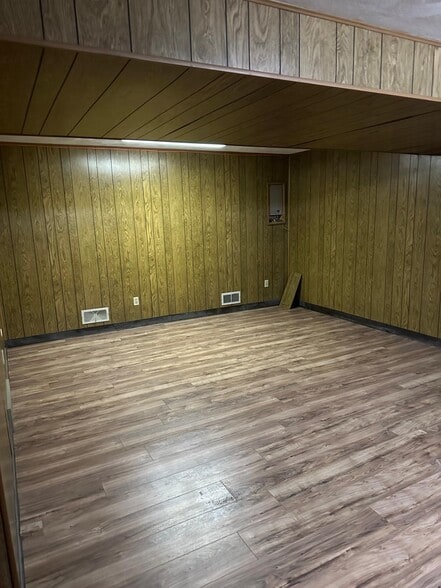 Building Photo - 4152 Marietta Dr