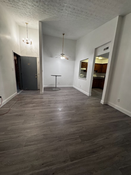 Building Photo - 730 Old State Rte 32