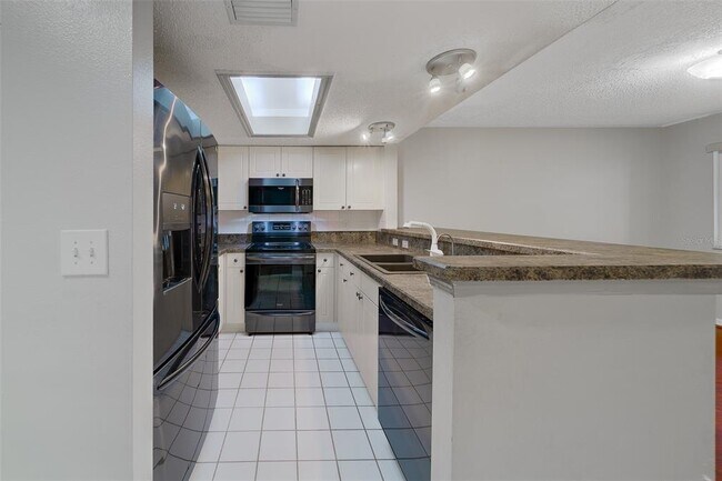 Building Photo - 9241 Jake's Path