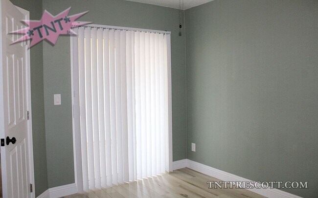 Building Photo - Condo in Montana Villas HOA