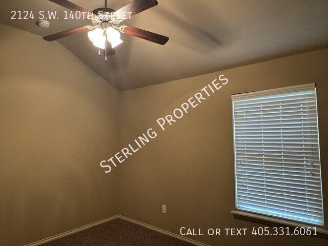 Building Photo - 2124 SW 140th St