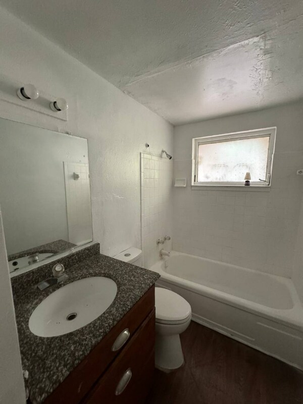 Building Photo - 3627 Ave S NW