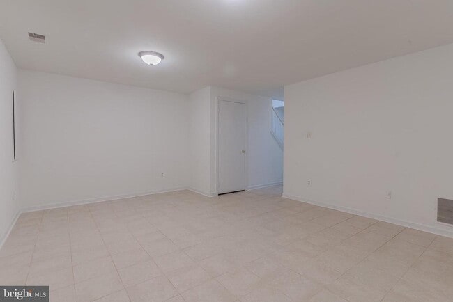 Building Photo - 14405 Black Horse Ct