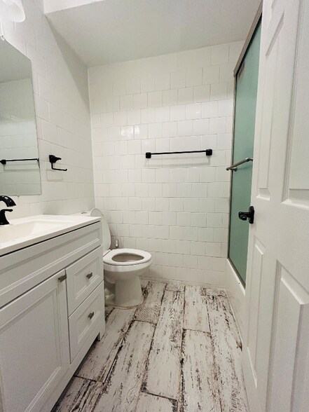 Building Photo - 15506 Symondsbury Way