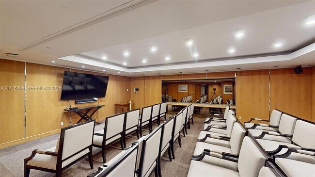 Building Photo - 19667 Turnberry Way